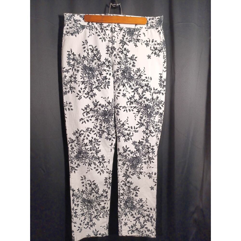 Calvin Klein Jeans Women’s 8 White Black Floral Denim Mid Rise Straight Leg